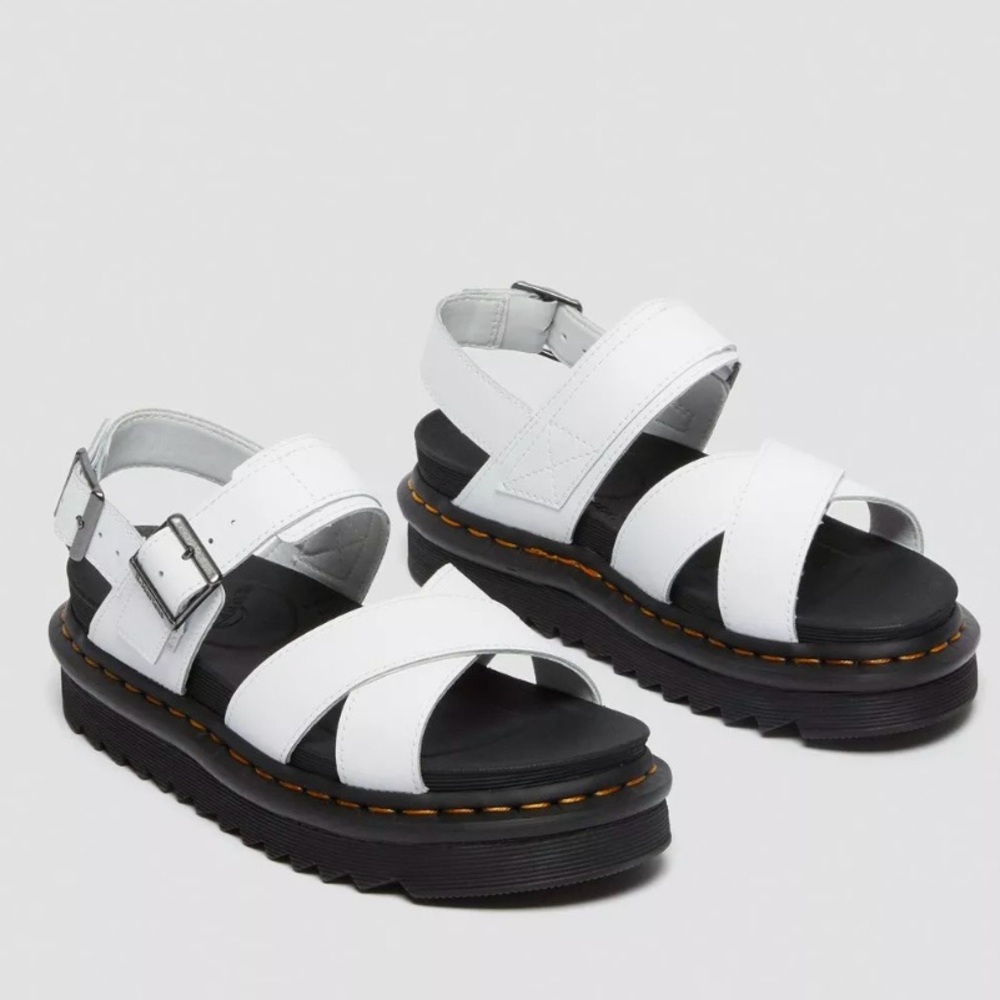 Doc Martens Voss II sandal in White size 7